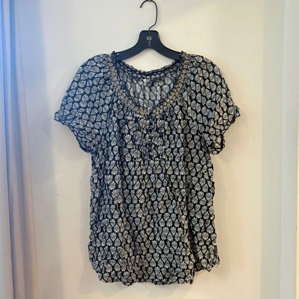 Boho Geometric Short Sleeve Top XL Gold Stitching Buttons Blouse Black White